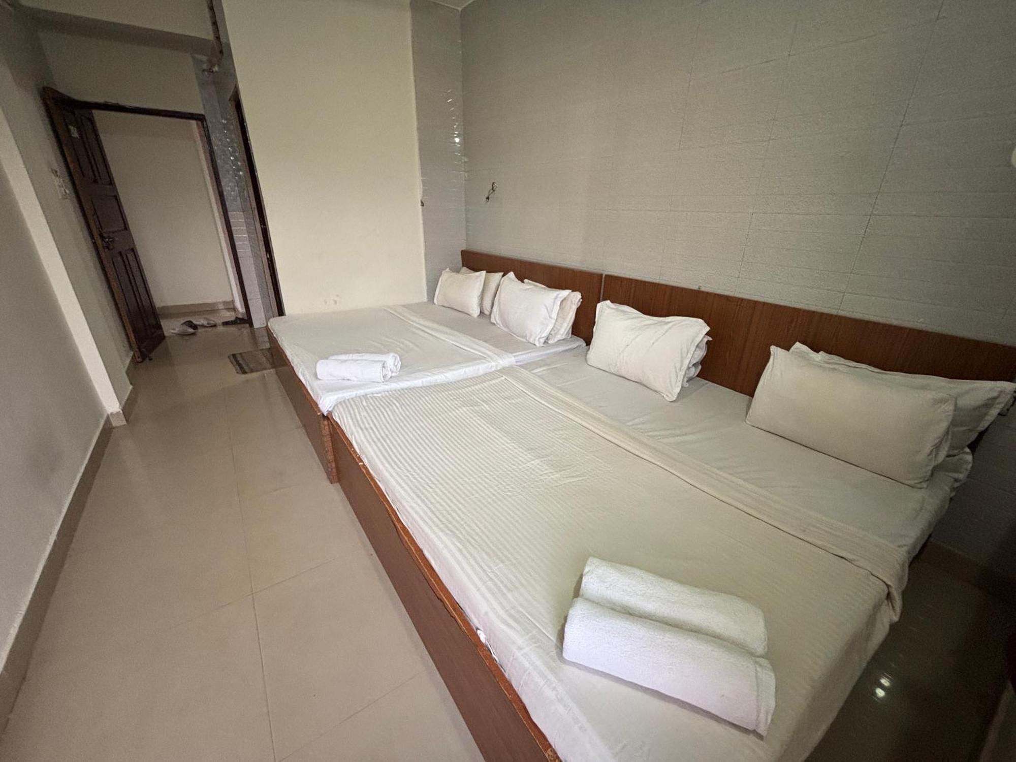 Mehar Rooms Baga Ngoại thất bức ảnh