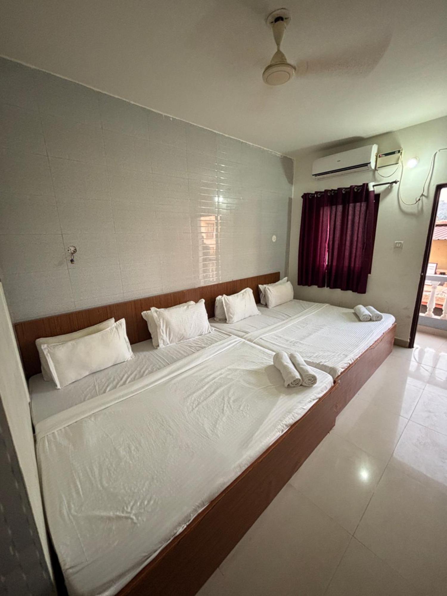 Mehar Rooms Baga Ngoại thất bức ảnh
