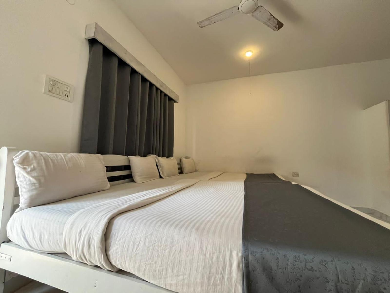Mehar Rooms Baga Ngoại thất bức ảnh